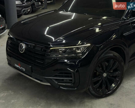 Черный Фольксваген Туарег, объемом двигателя 2.97 л и пробегом 172 тыс. км за 50500 $, фото 7 на Automoto.ua