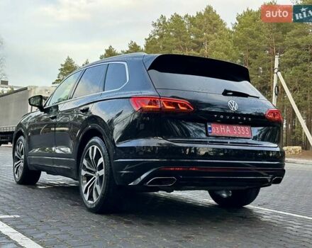 Черный Фольксваген Туарег, объемом двигателя 2.97 л и пробегом 264 тыс. км за 44000 $, фото 19 на Automoto.ua