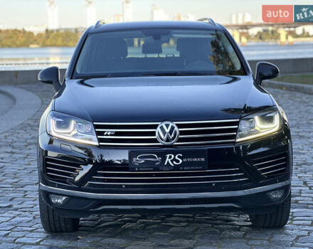 Черный Фольксваген Туарег, объемом двигателя 2.97 л и пробегом 275 тыс. км за 24800 $, фото 5 на Automoto.ua