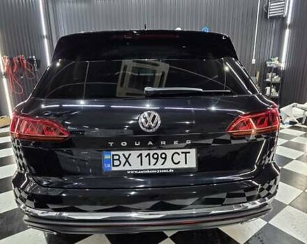 Черный Фольксваген Туарег, объемом двигателя 2.97 л и пробегом 180 тыс. км за 48500 $, фото 4 на Automoto.ua