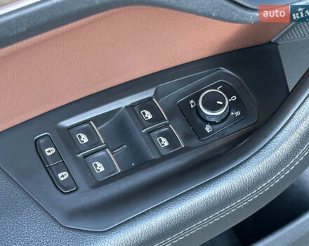 Черный Фольксваген Туарег, объемом двигателя 3 л и пробегом 259 тыс. км за 38999 $, фото 47 на Automoto.ua