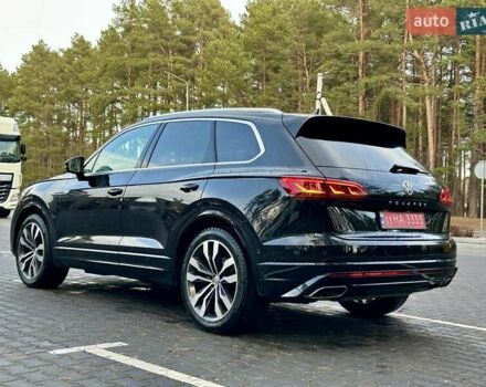 Черный Фольксваген Туарег, объемом двигателя 2.97 л и пробегом 264 тыс. км за 44000 $, фото 20 на Automoto.ua