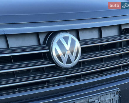 Черный Фольксваген Туарег, объемом двигателя 3 л и пробегом 259 тыс. км за 38999 $, фото 19 на Automoto.ua