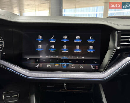 Черный Фольксваген Туарег, объемом двигателя 2.97 л и пробегом 172 тыс. км за 50500 $, фото 26 на Automoto.ua