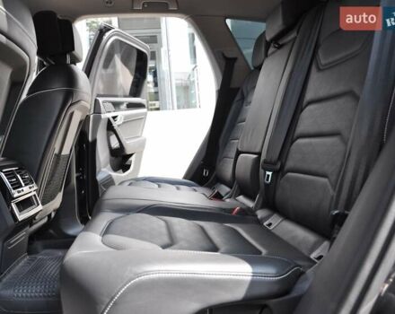 Черный Фольксваген Туарег, объемом двигателя 2.97 л и пробегом 138 тыс. км за 46400 $, фото 16 на Automoto.ua