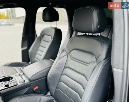 Чорний Фольксваген Туарег, об'ємом двигуна 2.97 л та пробігом 170 тис. км за 41950 $, фото 42 на Automoto.ua