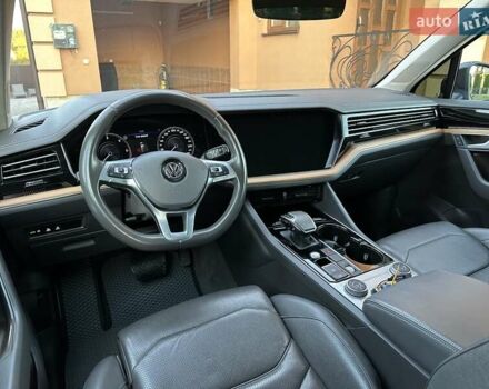 Чорний Фольксваген Туарег, об'ємом двигуна 2.97 л та пробігом 190 тис. км за 42000 $, фото 13 на Automoto.ua