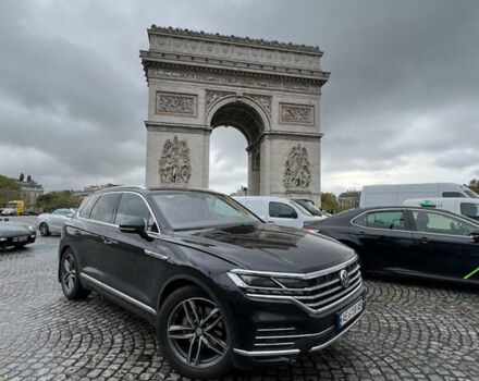 Черный Фольксваген Туарег, объемом двигателя 3 л и пробегом 248 тыс. км за 35000 $, фото 9 на Automoto.ua