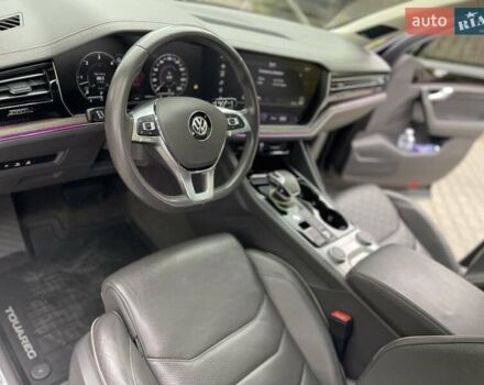 Чорний Фольксваген Туарег, об'ємом двигуна 2.97 л та пробігом 118 тис. км за 53900 $, фото 10 на Automoto.ua