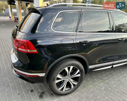 Черный Фольксваген Туарег, объемом двигателя 2.97 л и пробегом 121 тыс. км за 39900 $, фото 25 на Automoto.ua