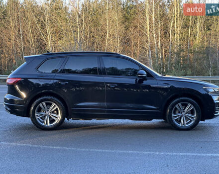 Черный Фольксваген Туарег, объемом двигателя 3 л и пробегом 259 тыс. км за 38999 $, фото 8 на Automoto.ua