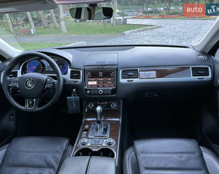 Черный Фольксваген Туарег, объемом двигателя 2.97 л и пробегом 275 тыс. км за 24800 $, фото 26 на Automoto.ua