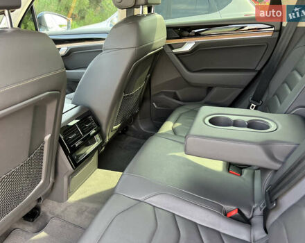 Чорний Фольксваген Туарег, об'ємом двигуна 2.97 л та пробігом 151 тис. км за 42900 $, фото 21 на Automoto.ua