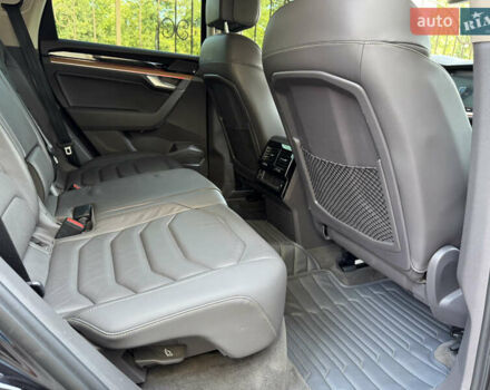 Чорний Фольксваген Туарег, об'ємом двигуна 2.97 л та пробігом 206 тис. км за 45000 $, фото 51 на Automoto.ua