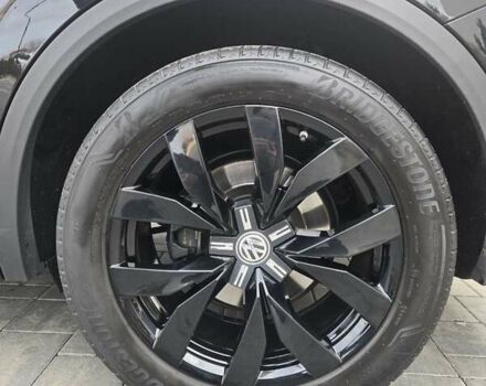 Черный Фольксваген Туарег, объемом двигателя 2.97 л и пробегом 135 тыс. км за 47000 $, фото 12 на Automoto.ua