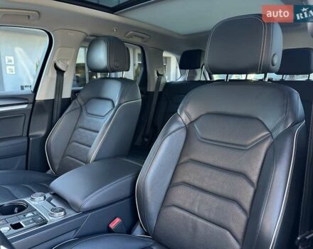 Чорний Фольксваген Туарег, об'ємом двигуна 2.97 л та пробігом 186 тис. км за 41900 $, фото 30 на Automoto.ua