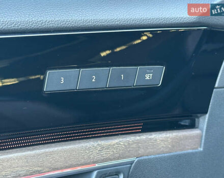 Черный Фольксваген Туарег, объемом двигателя 3 л и пробегом 259 тыс. км за 38999 $, фото 44 на Automoto.ua