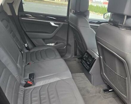 Черный Фольксваген Туарег, объемом двигателя 2.97 л и пробегом 135 тыс. км за 47000 $, фото 24 на Automoto.ua