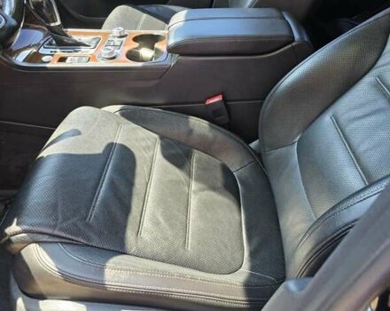 Черный Фольксваген Туарег, объемом двигателя 2.97 л и пробегом 129 тыс. км за 32000 $, фото 37 на Automoto.ua