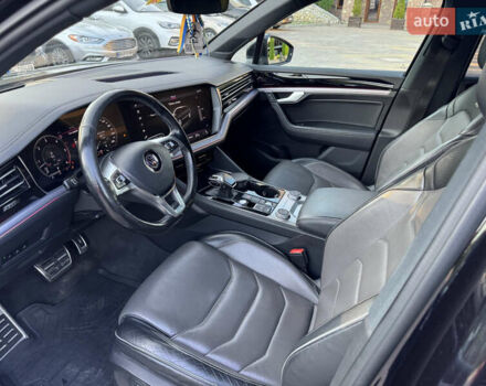 Чорний Фольксваген Туарег, об'ємом двигуна 2.97 л та пробігом 240 тис. км за 43500 $, фото 33 на Automoto.ua