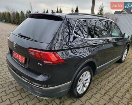 Чорний Фольксваген Туарег, об'ємом двигуна 2 л та пробігом 83 тис. км за 18900 $, фото 6 на Automoto.ua