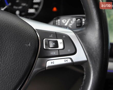 Черный Фольксваген Туарег, объемом двигателя 2.97 л и пробегом 138 тыс. км за 46400 $, фото 33 на Automoto.ua