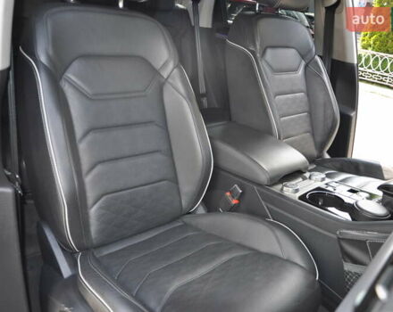 Черный Фольксваген Туарег, объемом двигателя 2.97 л и пробегом 138 тыс. км за 46400 $, фото 23 на Automoto.ua