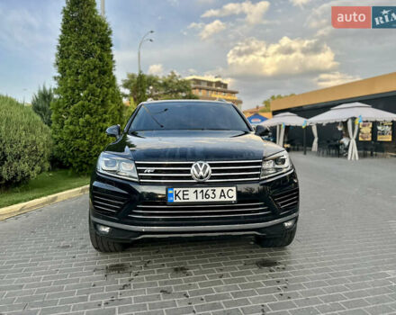 Черный Фольксваген Туарег, объемом двигателя 2.97 л и пробегом 121 тыс. км за 39900 $, фото 2 на Automoto.ua