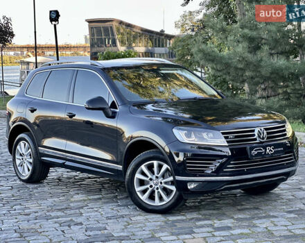 Черный Фольксваген Туарег, объемом двигателя 2.97 л и пробегом 275 тыс. км за 24800 $, фото 3 на Automoto.ua