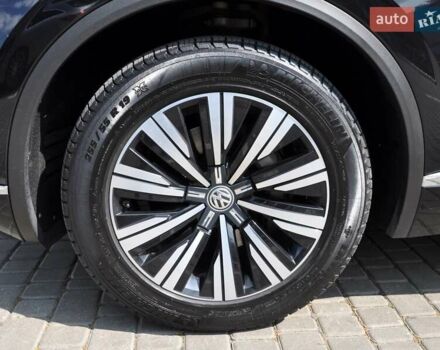 Черный Фольксваген Туарег, объемом двигателя 2.97 л и пробегом 138 тыс. км за 46400 $, фото 14 на Automoto.ua