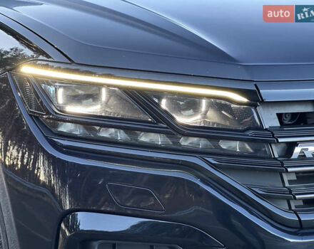 Черный Фольксваген Туарег, объемом двигателя 3 л и пробегом 259 тыс. км за 38999 $, фото 17 на Automoto.ua