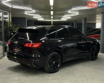 Черный Фольксваген Туарег, объемом двигателя 2.97 л и пробегом 172 тыс. км за 50500 $, фото 13 на Automoto.ua