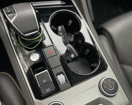 Чорний Фольксваген Туарег, об'ємом двигуна 2.97 л та пробігом 118 тис. км за 53900 $, фото 20 на Automoto.ua