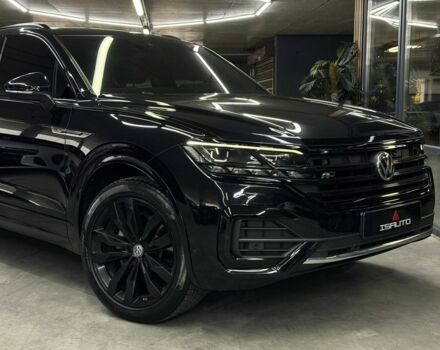 Черный Фольксваген Туарег, объемом двигателя 3 л и пробегом 172 тыс. км за 50500 $, фото 3 на Automoto.ua