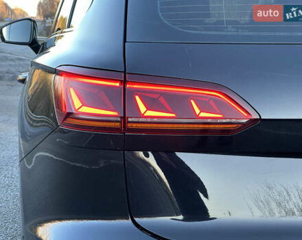 Черный Фольксваген Туарег, объемом двигателя 3 л и пробегом 259 тыс. км за 38999 $, фото 38 на Automoto.ua