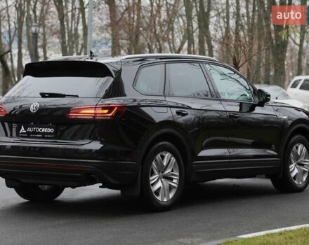 Чорний Фольксваген Туарег, об'ємом двигуна 2.99 л та пробігом 120 тис. км за 35000 $, фото 3 на Automoto.ua