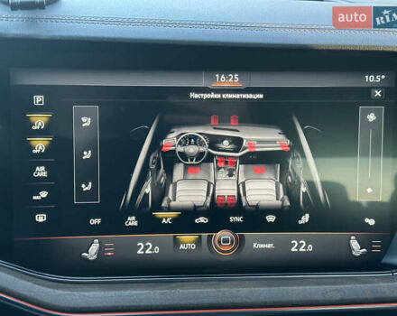 Черный Фольксваген Туарег, объемом двигателя 3 л и пробегом 259 тыс. км за 38999 $, фото 104 на Automoto.ua