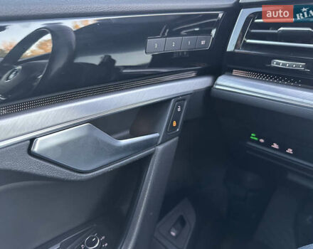 Черный Фольксваген Туарег, объемом двигателя 2.97 л и пробегом 154 тыс. км за 46000 $, фото 7 на Automoto.ua