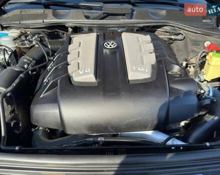 Черный Фольксваген Туарег, объемом двигателя 2.97 л и пробегом 188 тыс. км за 21980 $, фото 54 на Automoto.ua