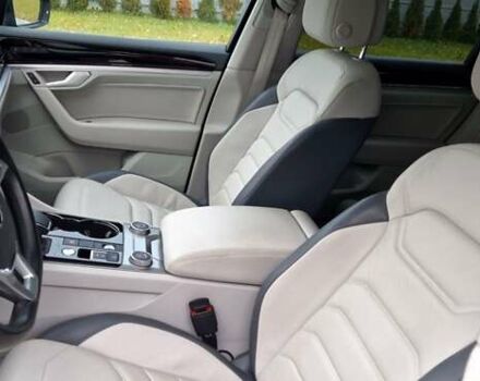 Черный Фольксваген Туарег, объемом двигателя 3 л и пробегом 189 тыс. км за 42800 $, фото 46 на Automoto.ua