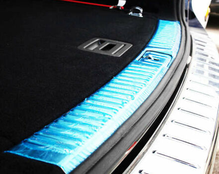 Чорний Фольксваген Туарег, об'ємом двигуна 3 л та пробігом 106 тис. км за 32519 $, фото 28 на Automoto.ua