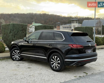 Черный Фольксваген Туарег, объемом двигателя 2.97 л и пробегом 280 тыс. км за 37900 $, фото 8 на Automoto.ua