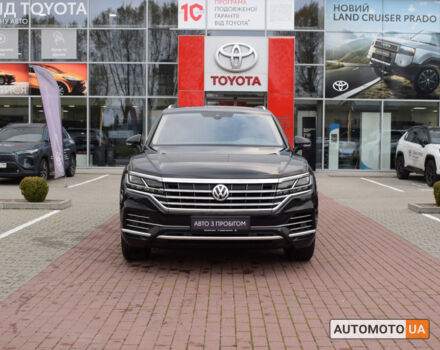 Чорний Фольксваген Туарег, об'ємом двигуна 3 л та пробігом 145 тис. км за 39805 $, фото 4 на Automoto.ua