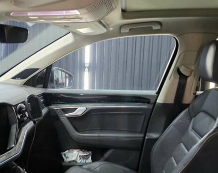 Черный Фольксваген Туарег, объемом двигателя 2.97 л и пробегом 180 тыс. км за 48500 $, фото 30 на Automoto.ua