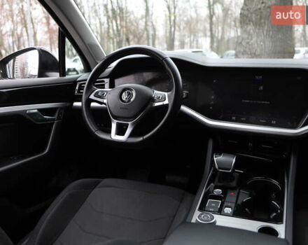 Чорний Фольксваген Туарег, об'ємом двигуна 2.99 л та пробігом 120 тис. км за 35000 $, фото 10 на Automoto.ua