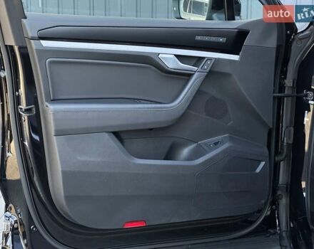 Чорний Фольксваген Туарег, об'ємом двигуна 2.97 л та пробігом 186 тис. км за 41900 $, фото 28 на Automoto.ua