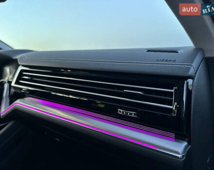 Черный Фольксваген Туарег, объемом двигателя 3 л и пробегом 229 тыс. км за 39999 $, фото 48 на Automoto.ua