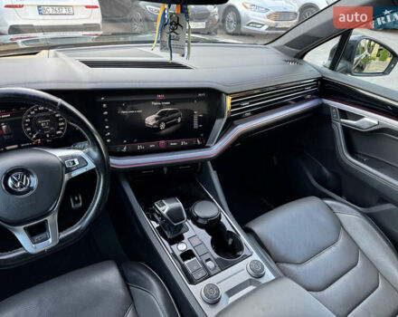 Чорний Фольксваген Туарег, об'ємом двигуна 2.97 л та пробігом 240 тис. км за 43500 $, фото 24 на Automoto.ua