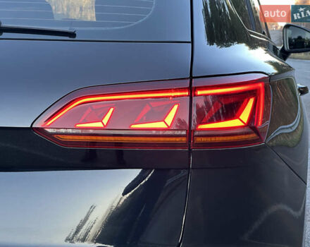 Черный Фольксваген Туарег, объемом двигателя 3 л и пробегом 259 тыс. км за 38999 $, фото 39 на Automoto.ua