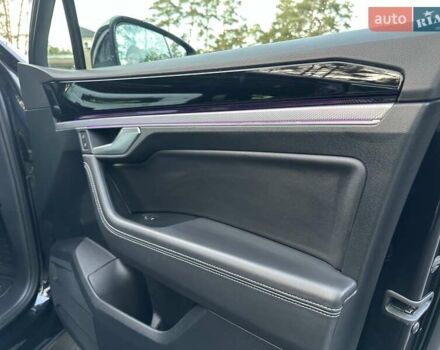 Черный Фольксваген Туарег, объемом двигателя 2.97 л и пробегом 264 тыс. км за 44000 $, фото 55 на Automoto.ua